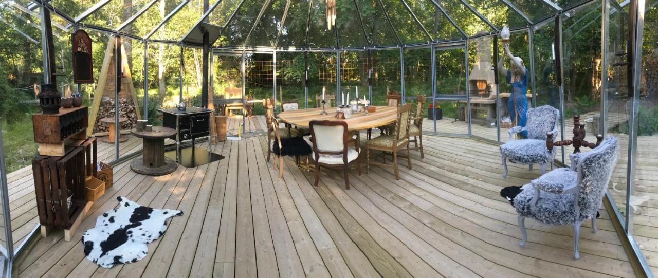 Baeverli Hills Lidkoping Exterior photo